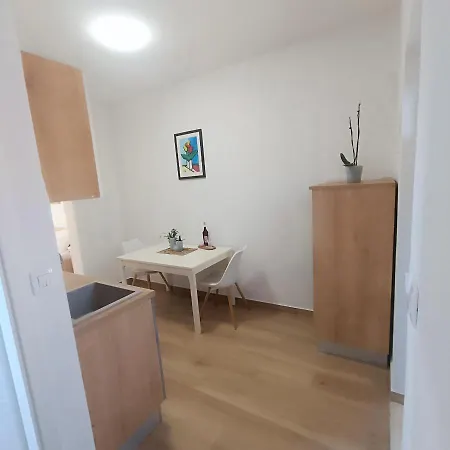 Fragola 3 Apartamento *